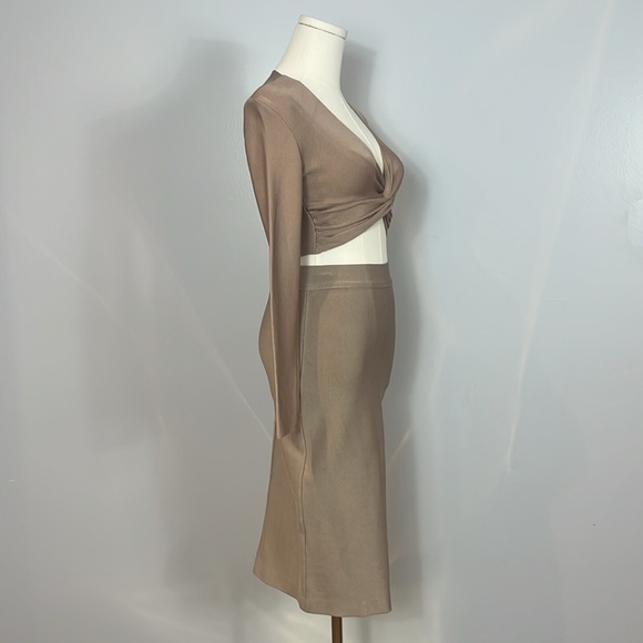 House of CB Giannelli Bandage Skirt and Matching Top - Picture 7 of 17